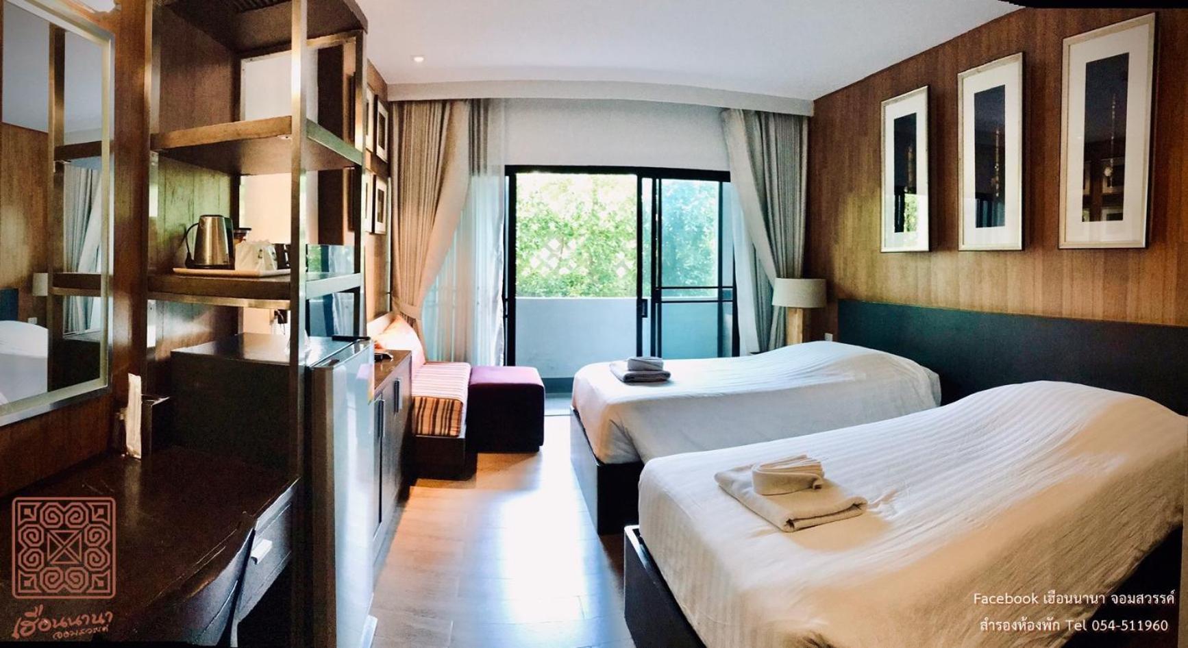Huern Nana Jomsawan Hotel Phrae Exterior photo